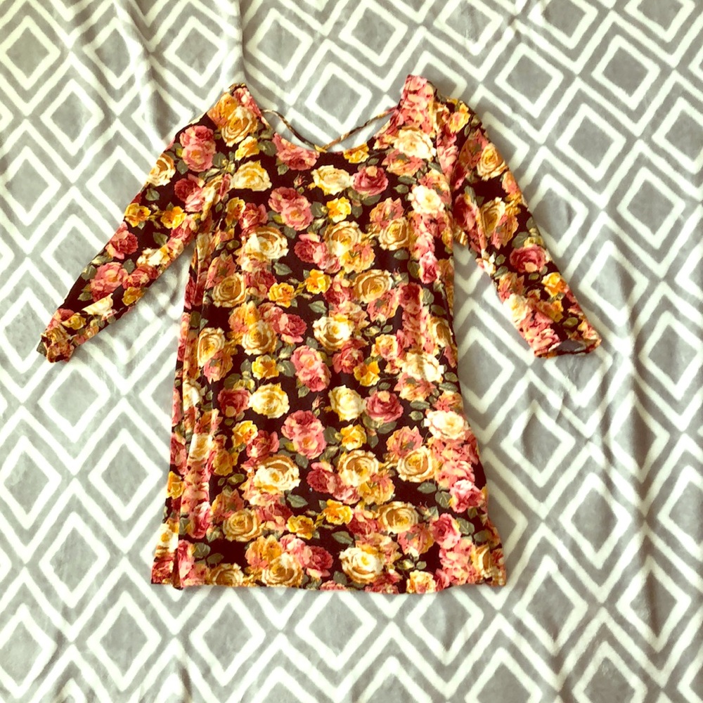 3/$15 Forever 21 Floral flowy shirt